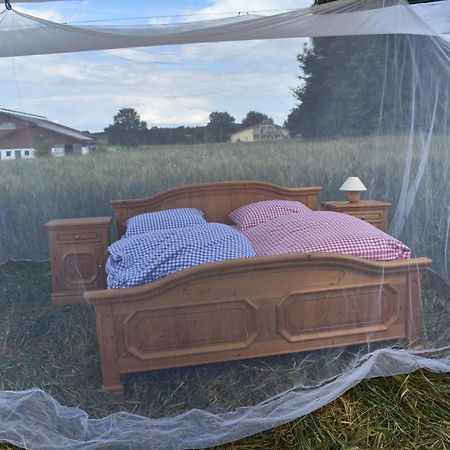 ホテルOpen Air, Bett Im Kornfeld Finning エクステリア 写真