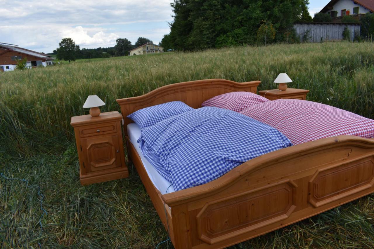 ホテルOpen Air, Bett Im Kornfeld Finning エクステリア 写真